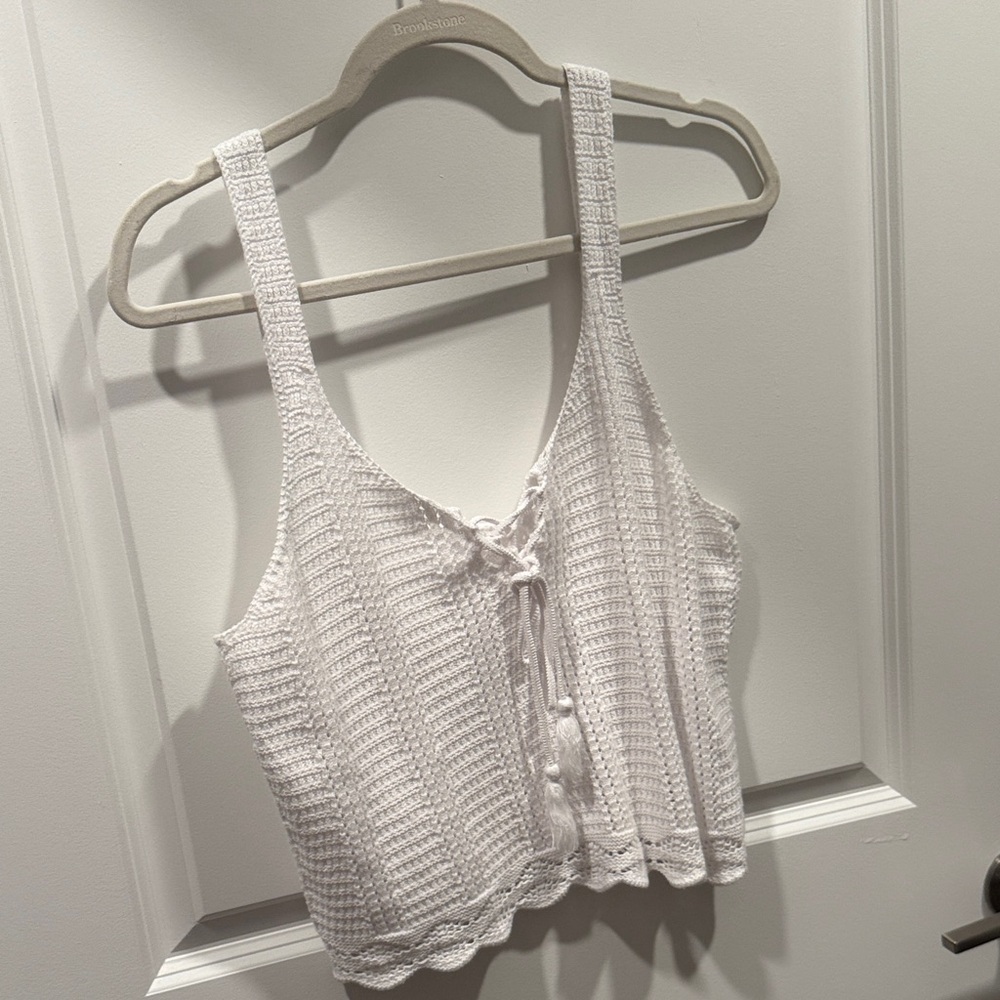 Old Navy White Lace-Up Crochet Tank Top